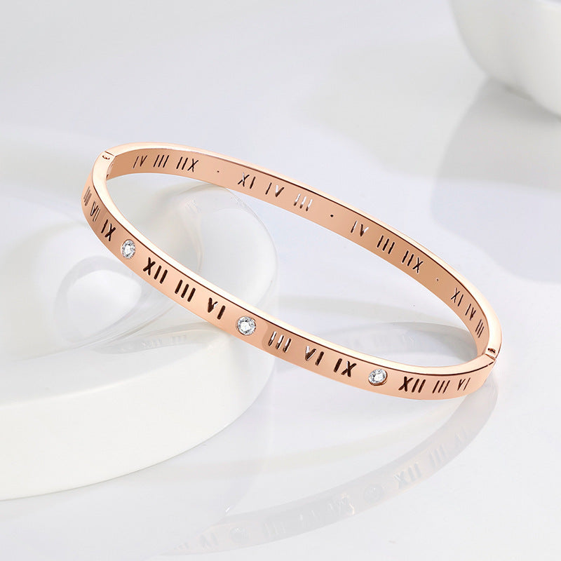 Mobile rhinestone women's watch Korean fashion trend student retro belt watch quartz watch Mobile rhinestone women's watch Korean fashion trend student retro belt watch quartz watch