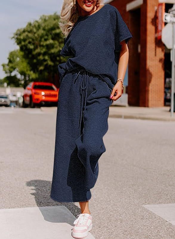 Solid Color Texture Casual Fashion Women's Wear Short-sleeved Trousers Two-piece Set Solid Color Texture Casual Fashion Women's Wear Short-sleeved Trousers Two-piece Set