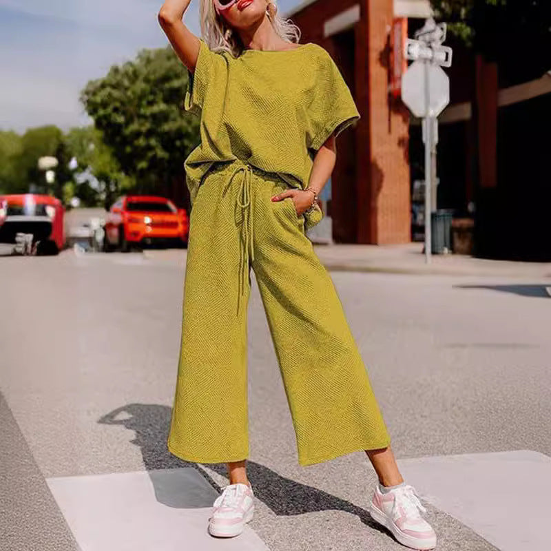 Solid Color Texture Casual Fashion Women's Wear Short-sleeved Trousers Two-piece Set Solid Color Texture Casual Fashion Women's Wear Short-sleeved Trousers Two-piece Set
